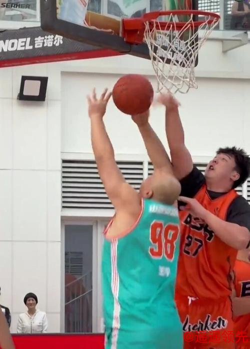 胖成球！广东旧将身材变化明显 球迷调侃成奥尼尔