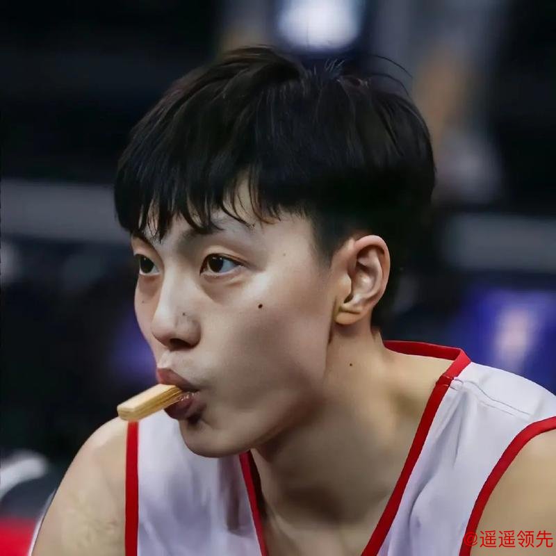 胡明轩末节连得8分，看清他最适合的位置和打法