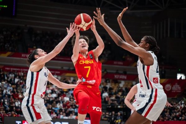 爱游戏体育app 中国女篮奥运名单：韩旭领衔 李梦李月汝在列